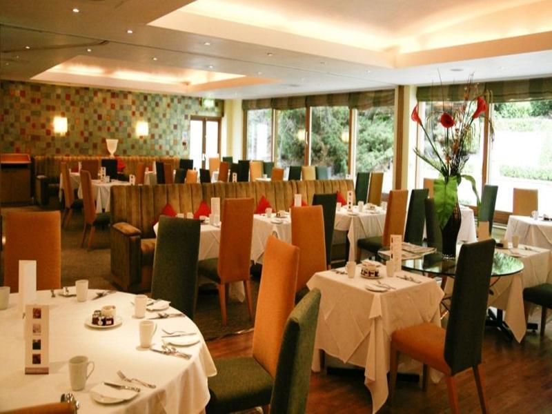 Regency Park Hotel, Health Club & Spa Тэтчем Экстерьер фото